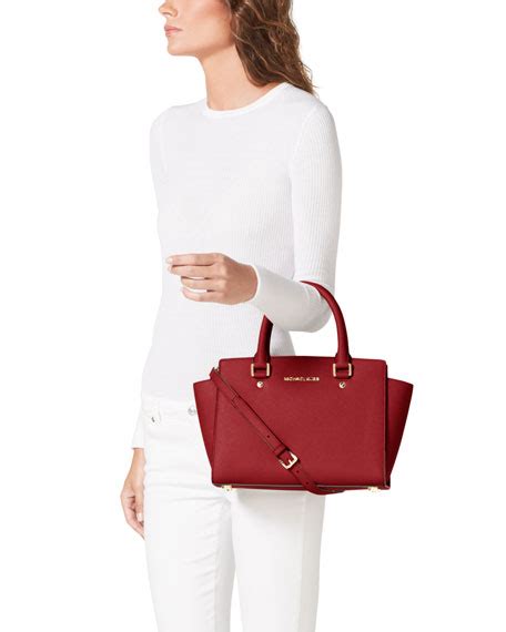 michael michael kors selma quilt medium top zip satchel|Michael Kors Selma Medium Top.